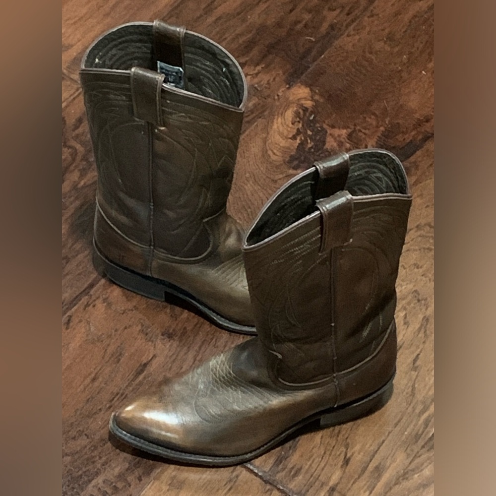 Frye Billy Dark Brown Boots Size 8